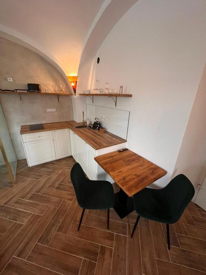 Penzion Fara Pod Milesovkou Velemin Exterior foto